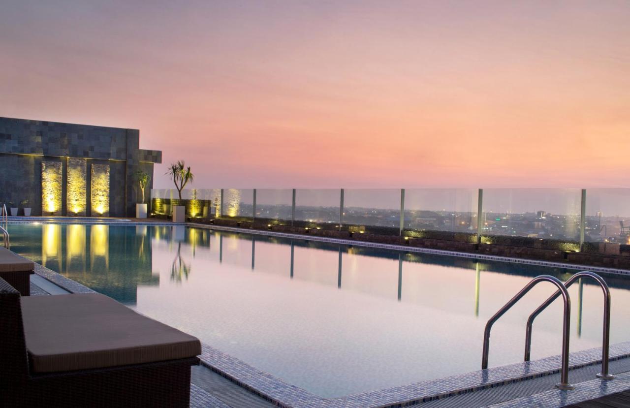 Four Points By Sheraton Makassar Macáçar Exterior foto