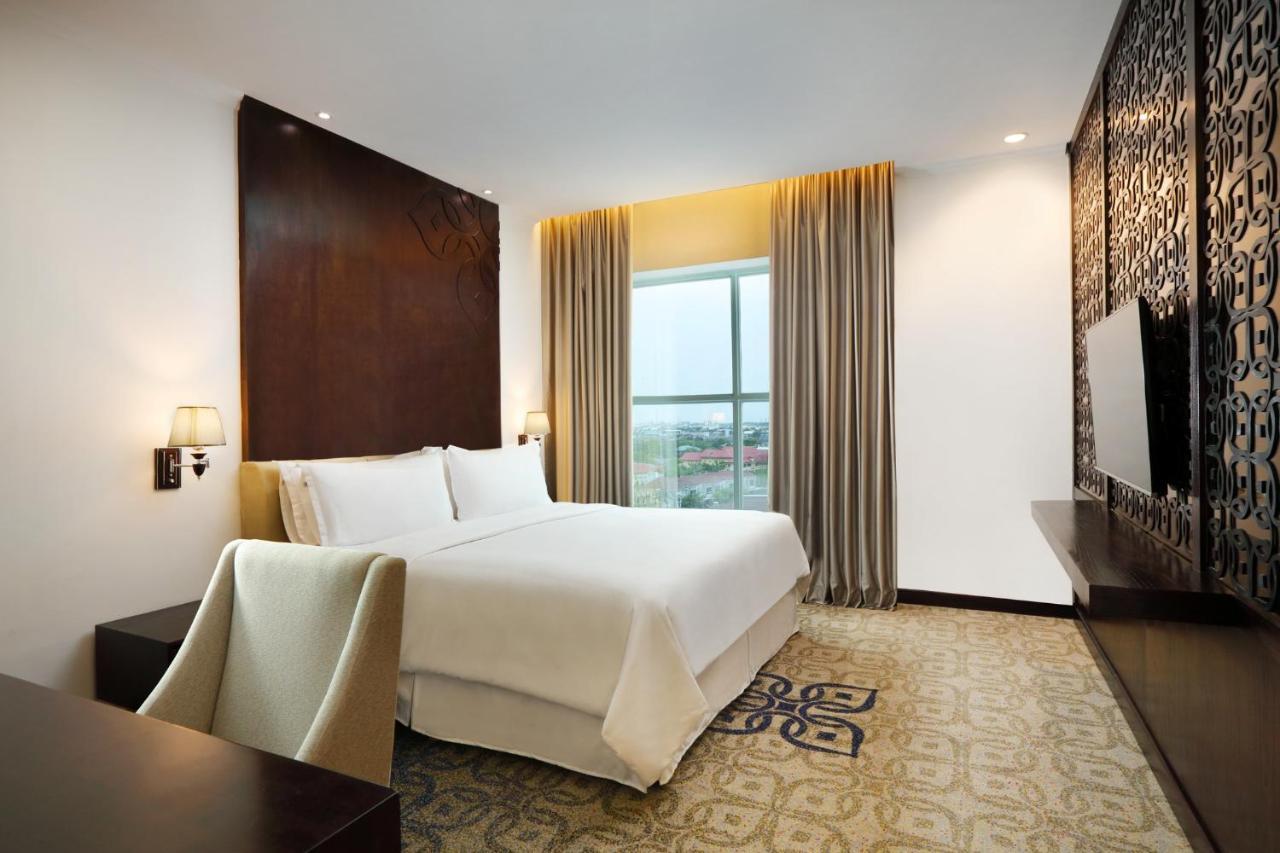 Four Points By Sheraton Makassar Macáçar Exterior foto