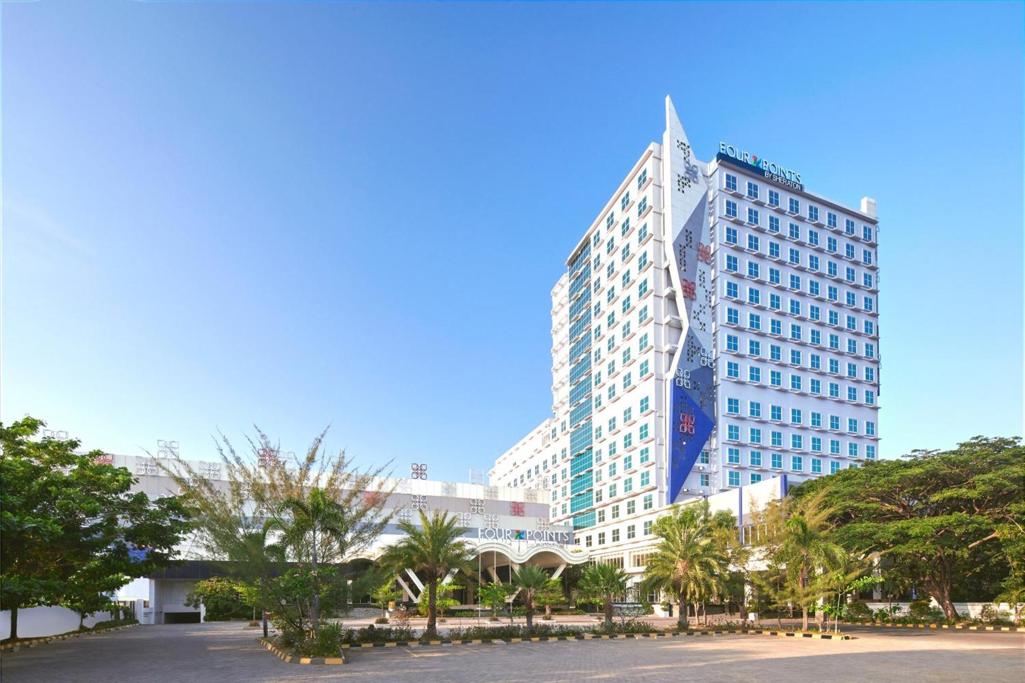 Four Points By Sheraton Makassar Macáçar Exterior foto